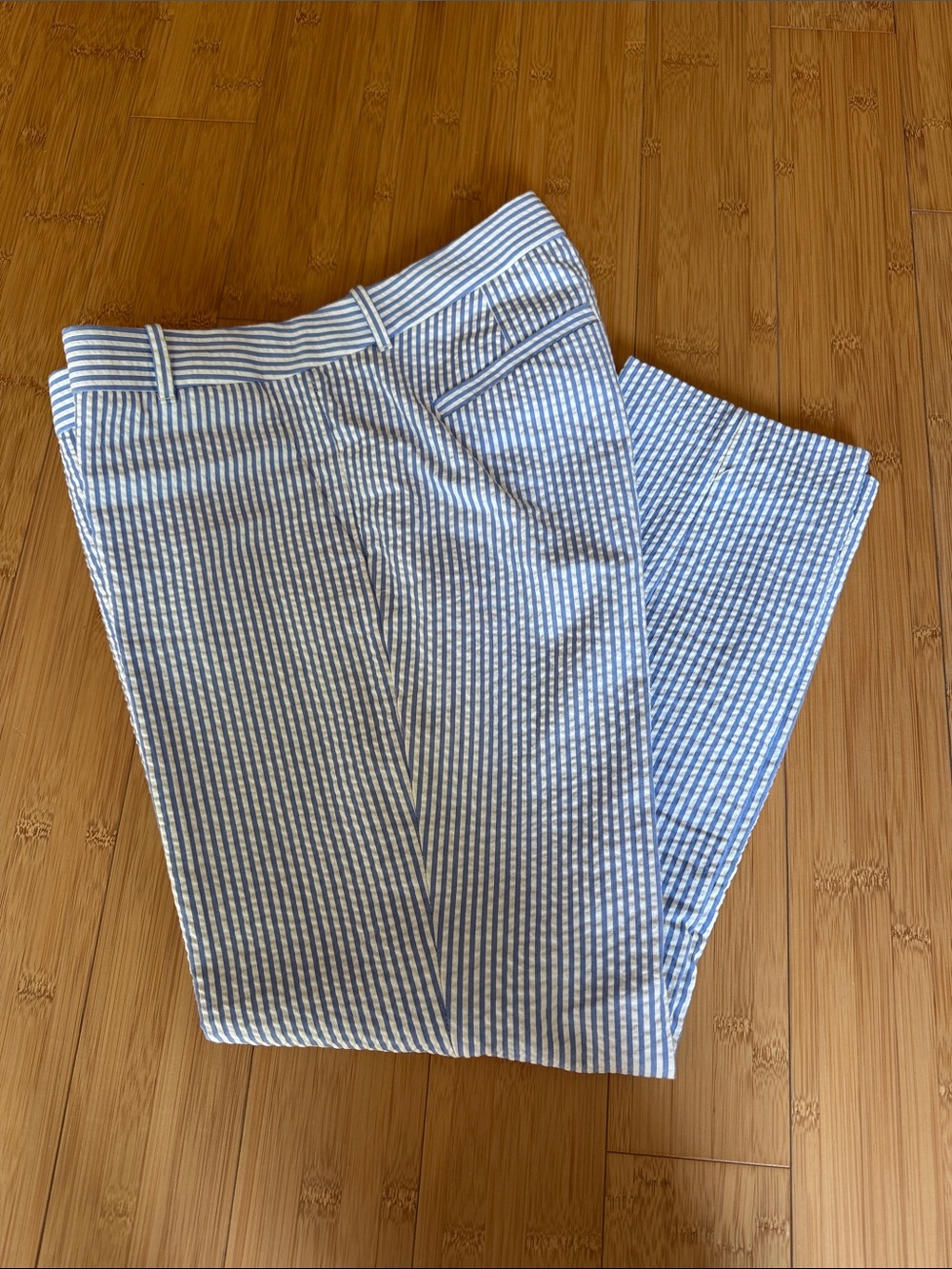 J. Crew Blue & White Cafe Capri Seersucker Striped Pants, Cotton, Size 6